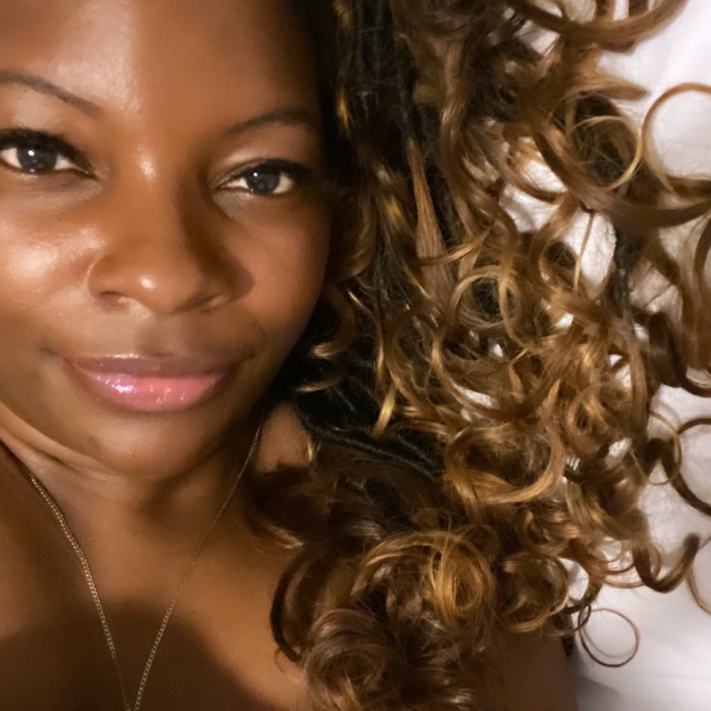 Meet your Posher, Parthenia